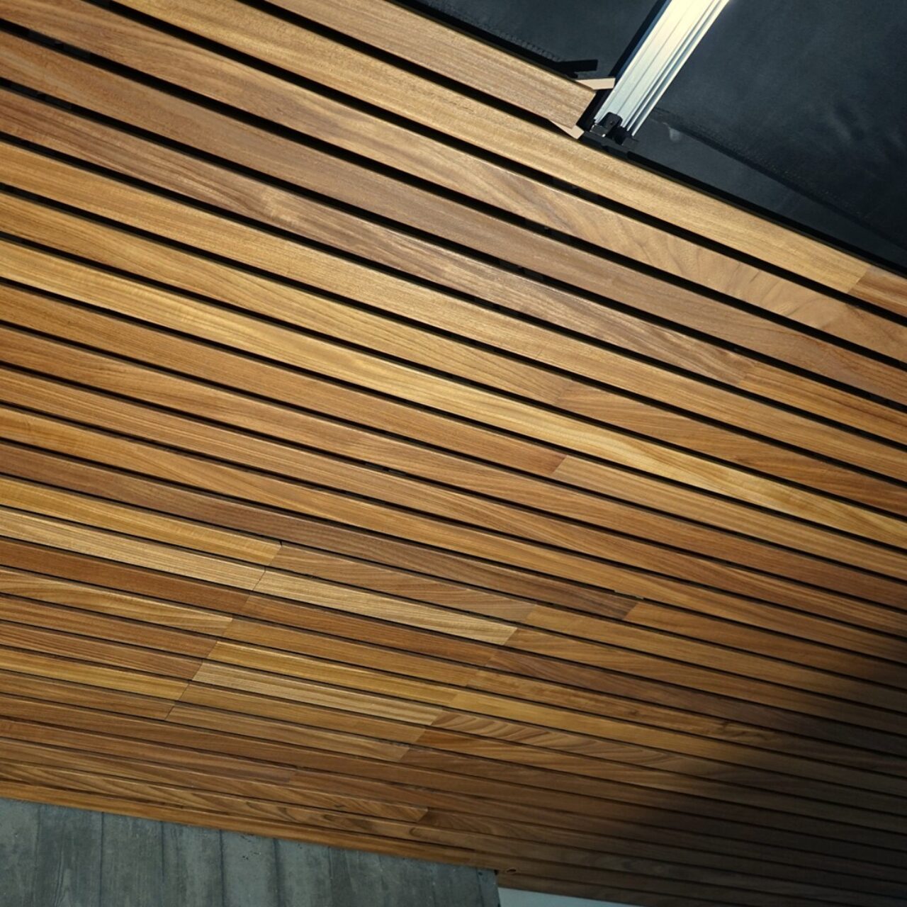 Linup-Deckeninstallation in Destelbergen